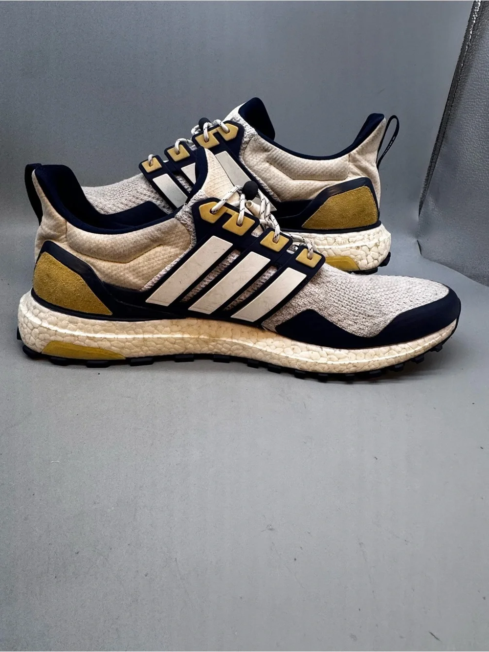 Adidas UltraBoost Georgia Tech Team Issued Shoes Blue White Gold Mens Size 12.5